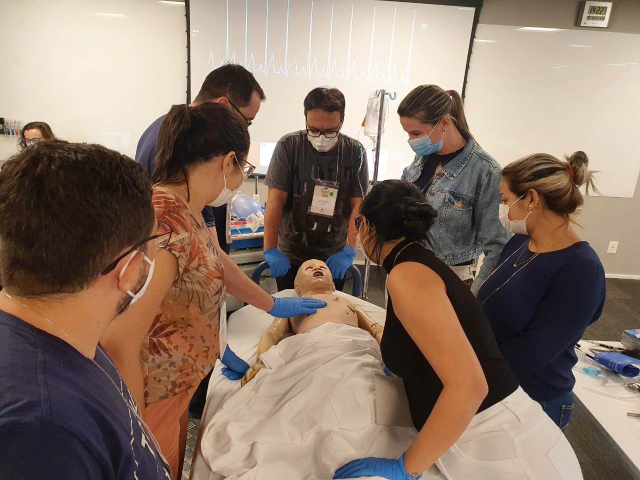 Profissional da UPA/Monteiro participa de curso em urgência e emergência no Hospital Albert Einstein