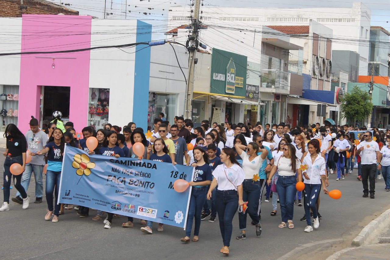 Caminhada marca o Dia de Combate ao Abuso e Exploração Sexual de Crianças e Adolescentes em Monteiro