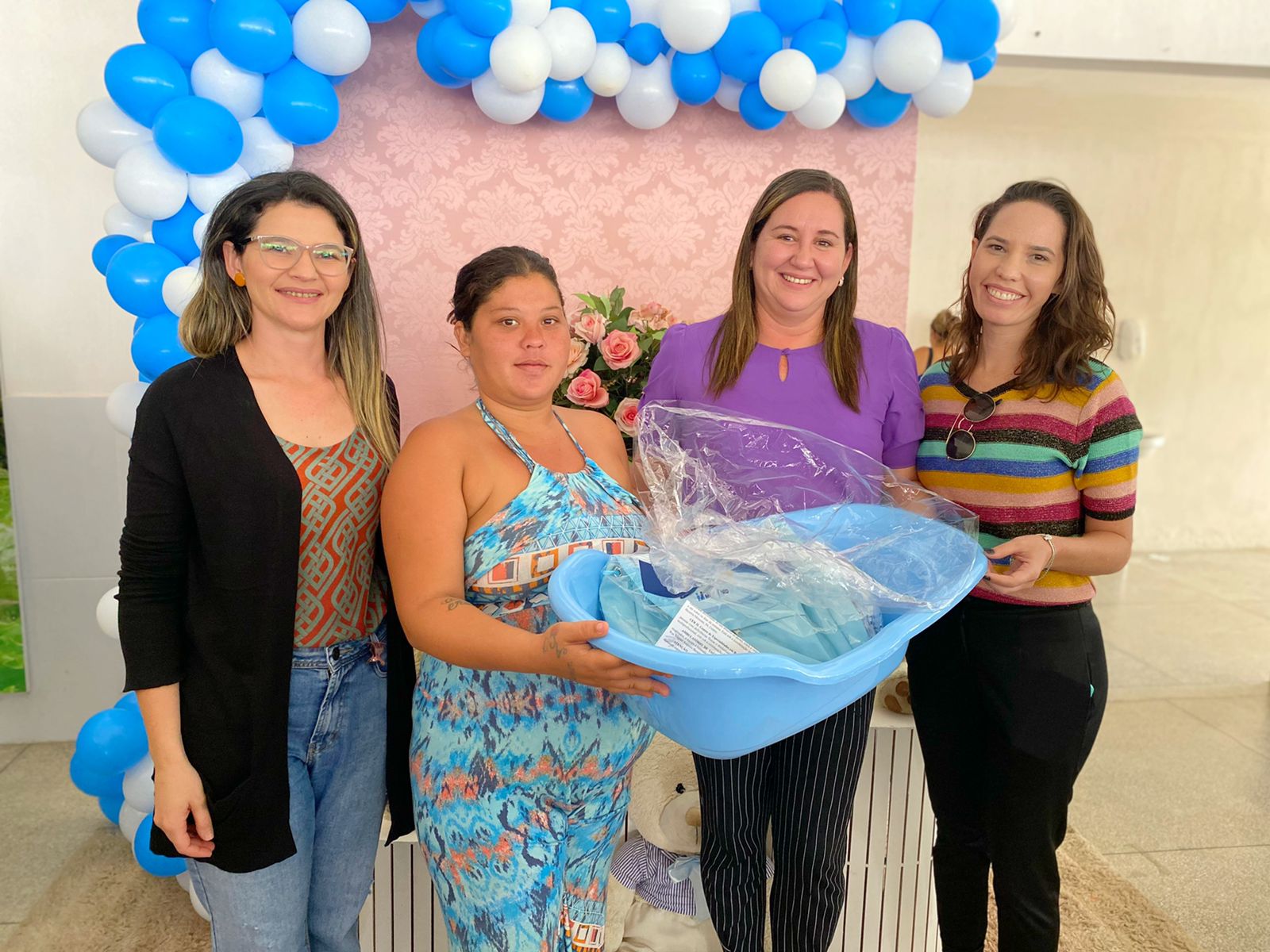 Em mais uma ação, Programa Cuidado de Mãe entrega kits às gestantes de Monteiro