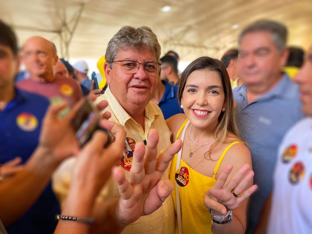 Anna Lorena confirma força política e João Azevêdo tem uma das maiores votação em Monteiro