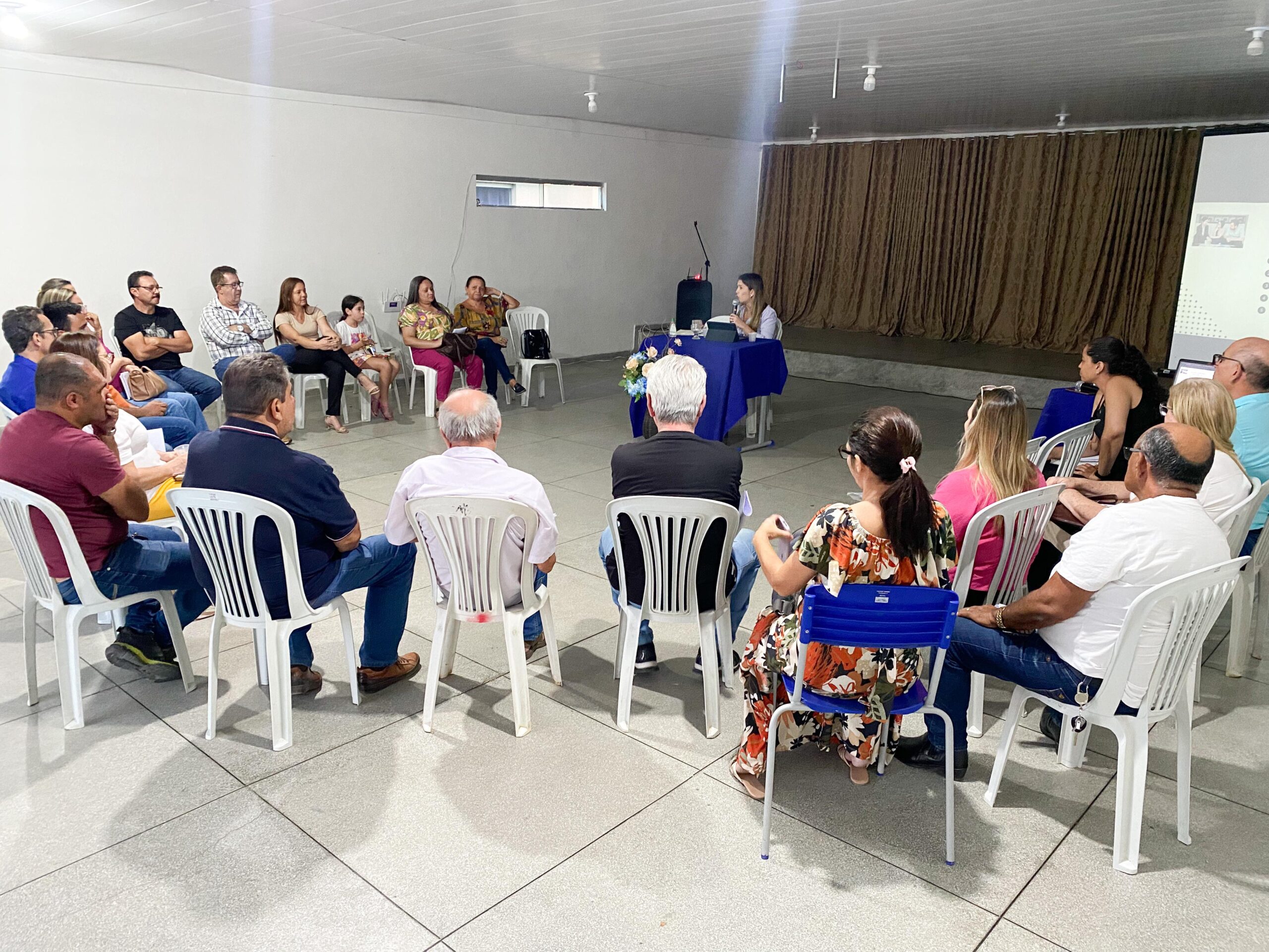 ARTICULAÇÃO: Prefeita Anna Lorena e secretários municipais realizam reunião estratégica de planejamento