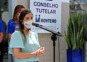 Entrega-da-nova-sede-do-Conselho-Tutelar-7-300x213 Prefeita Anna Lorena parabeniza os Conselheiros Tutelares eleitos