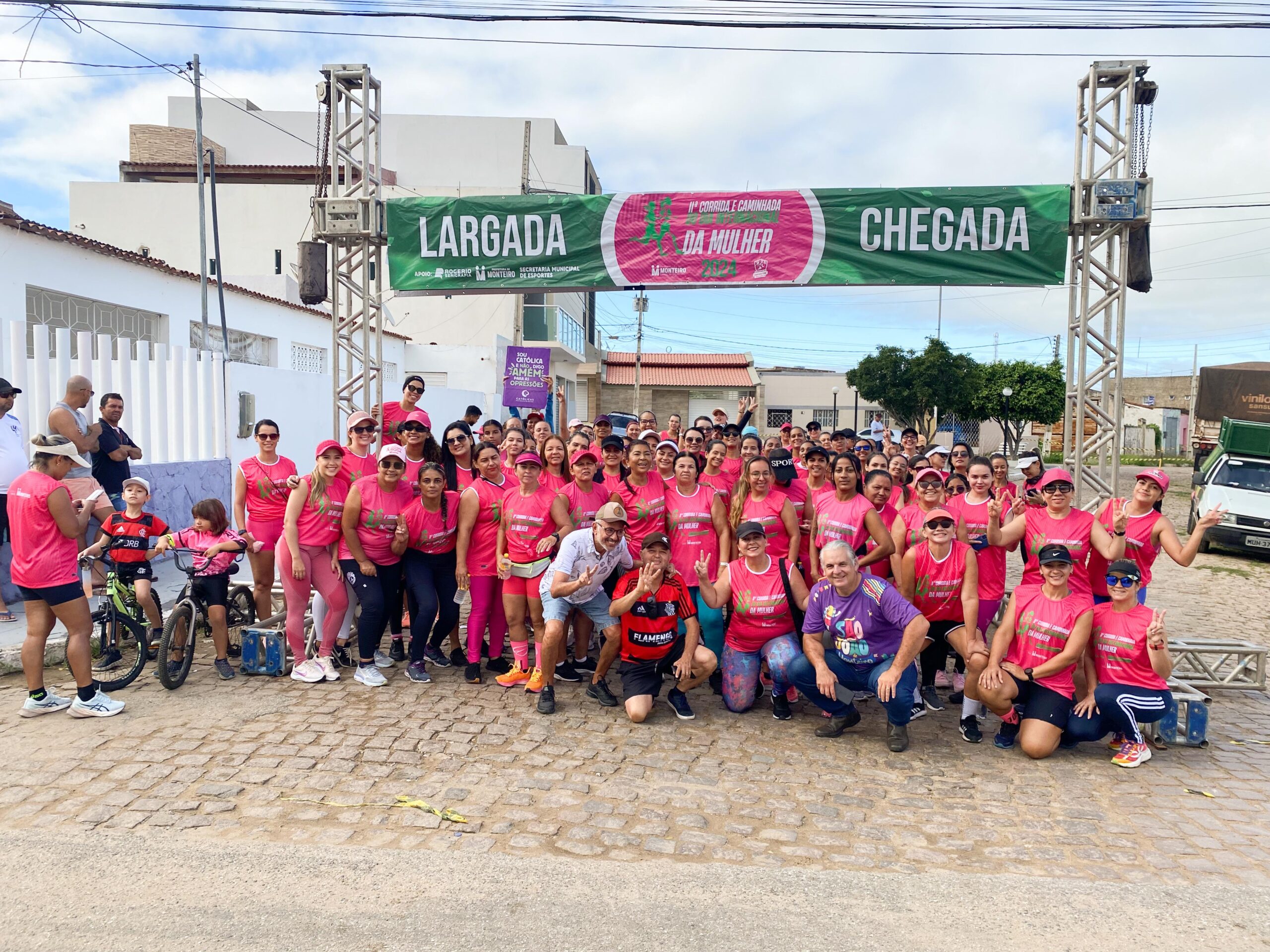 Mais de 100 mulheres participam da Corrida e Caminhada do Dia Internacional da Mulher em Monteiro