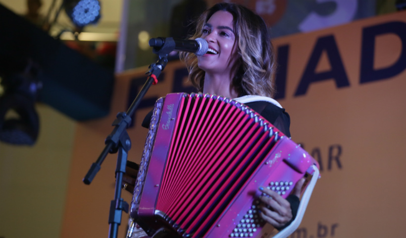 100 ANOS DE ZABÉ: Lucy Alves é a grande atração do XIII Festival Cultural Zabé da Loca