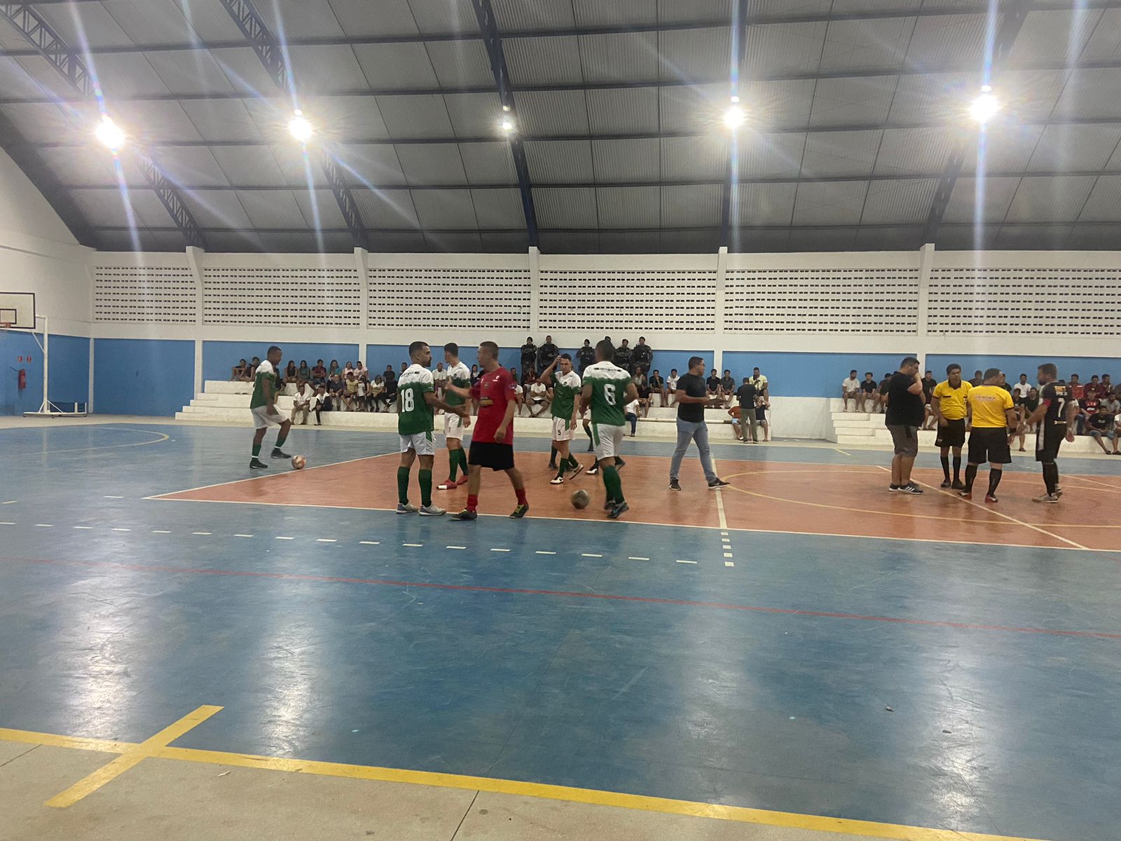 Com direito a muita emoção e até pênaltis: NET MAIS e FUTBETS garantem vagas nas finais da Copa Monteirense de Futsal Masculino 2024